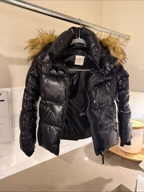 S13 Girls' Black Puffer Jacket with Faux Fur Hood